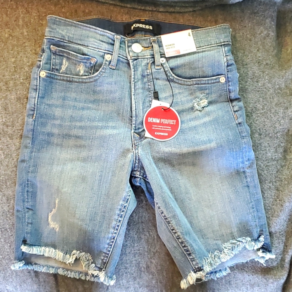 Express Bermuda high rise shorts NWOT